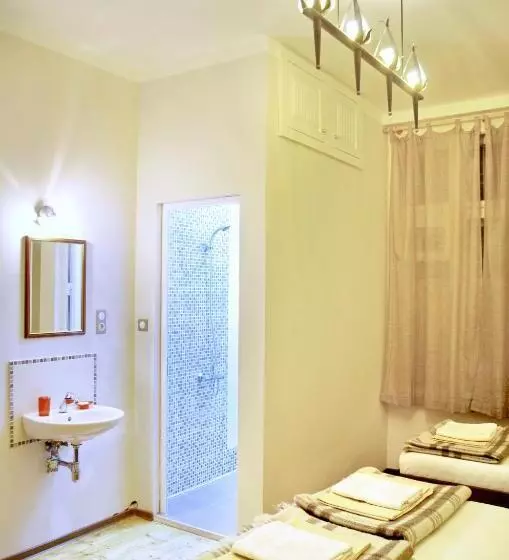 הוסטל Hello Sofia Guesthouse