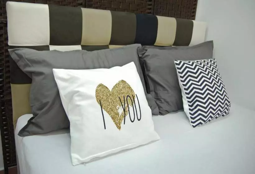 הוסטל Hello Sofia Guesthouse