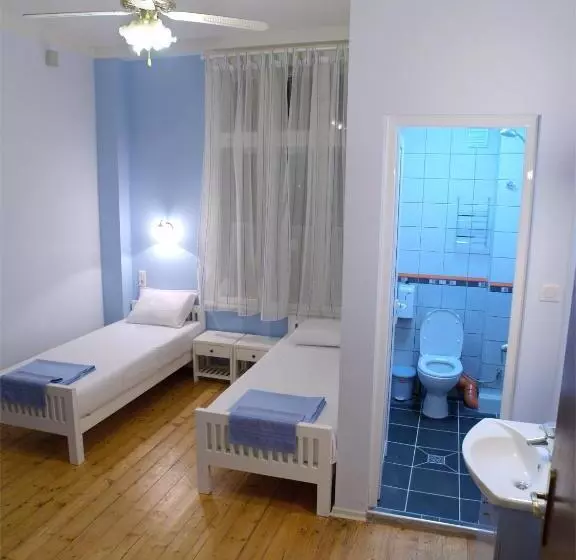 הוסטל Hello Sofia Guesthouse