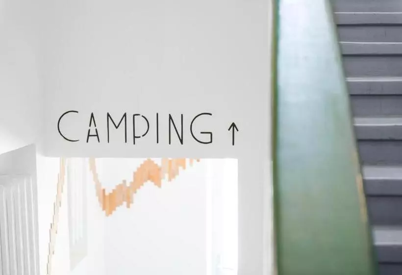 Downtown Forest Hostel & Camping