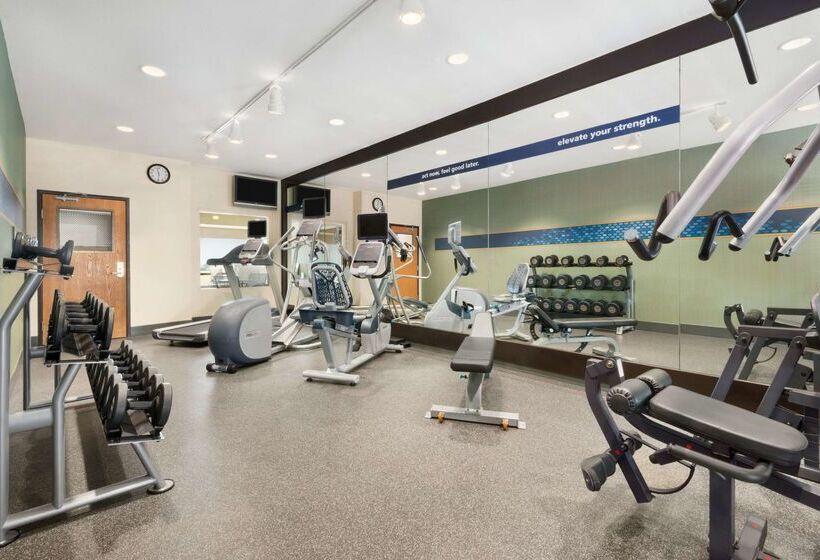 בית מלון כפרי Hampton Inn Spearfish