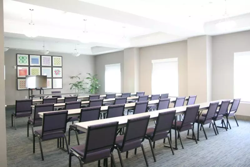 Holiday Inn Express Hotel & Suites Clute Lake Jackson, An Ihg