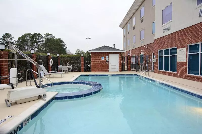 Holiday Inn Express Hotel & Suites New Boston, An Ihg