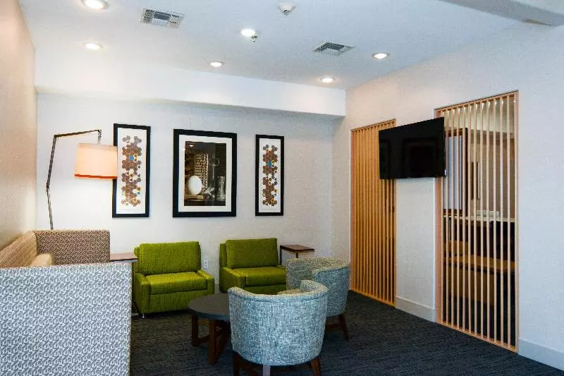 Holiday Inn Express Hotel & Suites New Boston, An Ihg