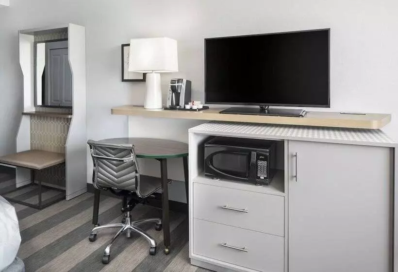 Hotel Holiday Inn Odessa, An Ihg