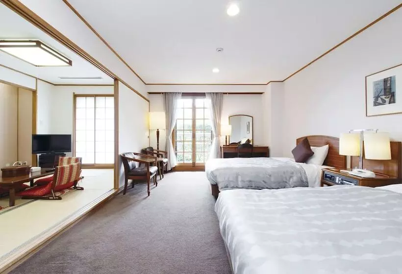 ホテル Marroad Hakone