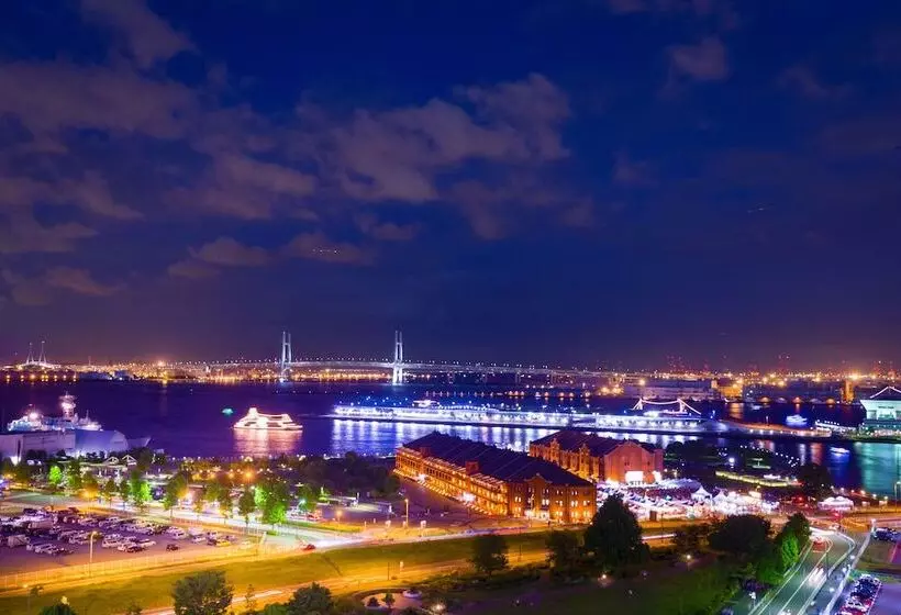 ホテル Navios Yokohama