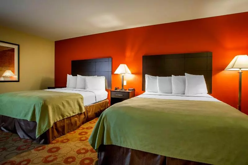 酒店 Suburban Studios Cedar Falls