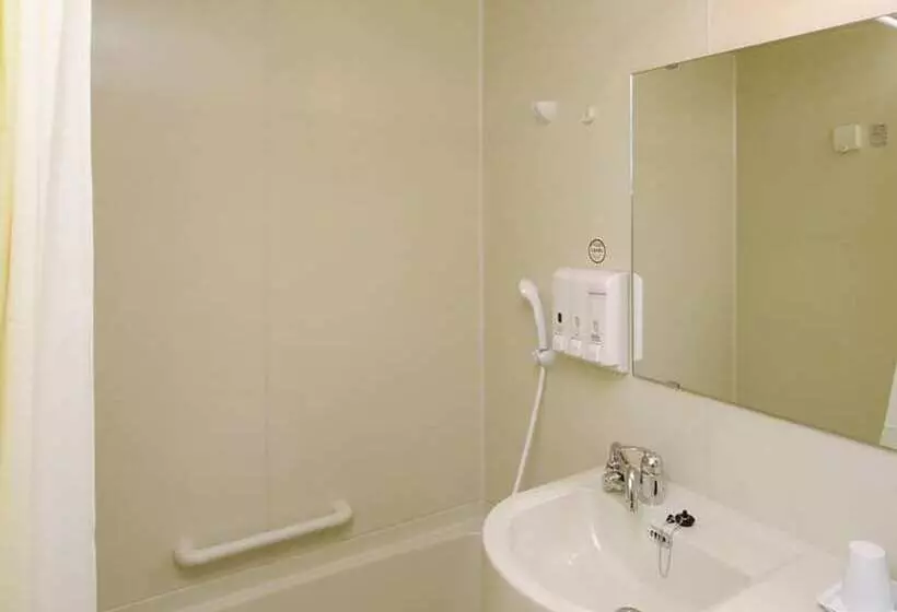 Отель Toyoko Inn Mikawa-Anjyo-eki Shinkansen Minami-guchi