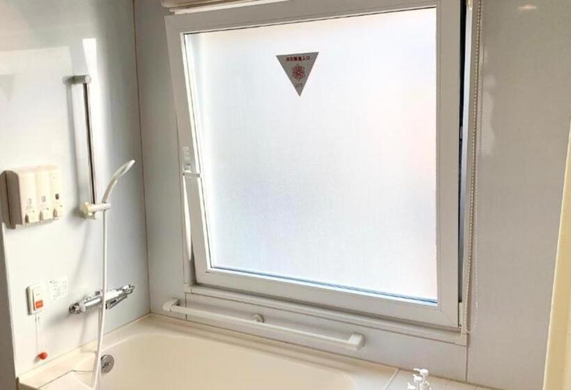 Отель Toyoko Inn Musashi-Nakahara Ekimae