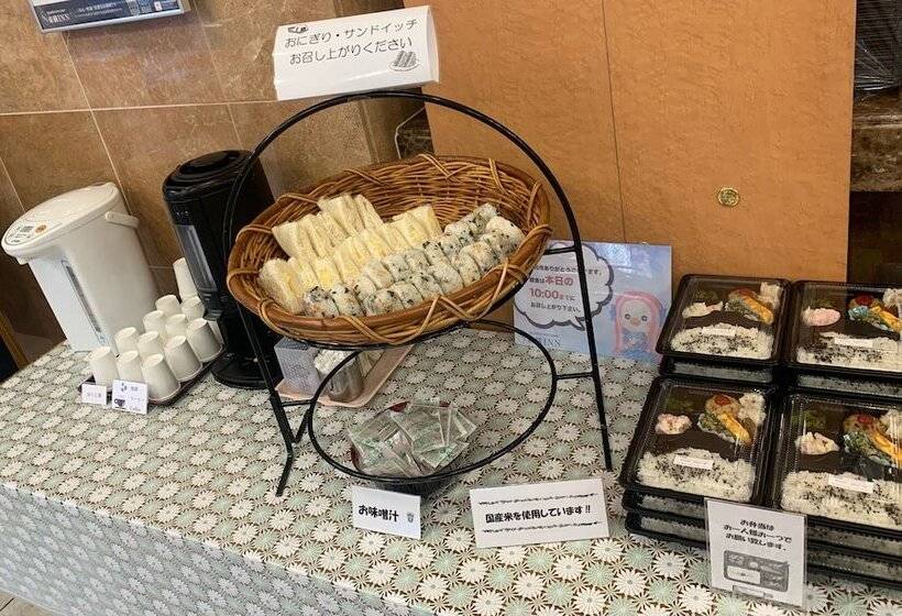 فندق Toyoko Inn Yokohama Stadium-mae Honkan