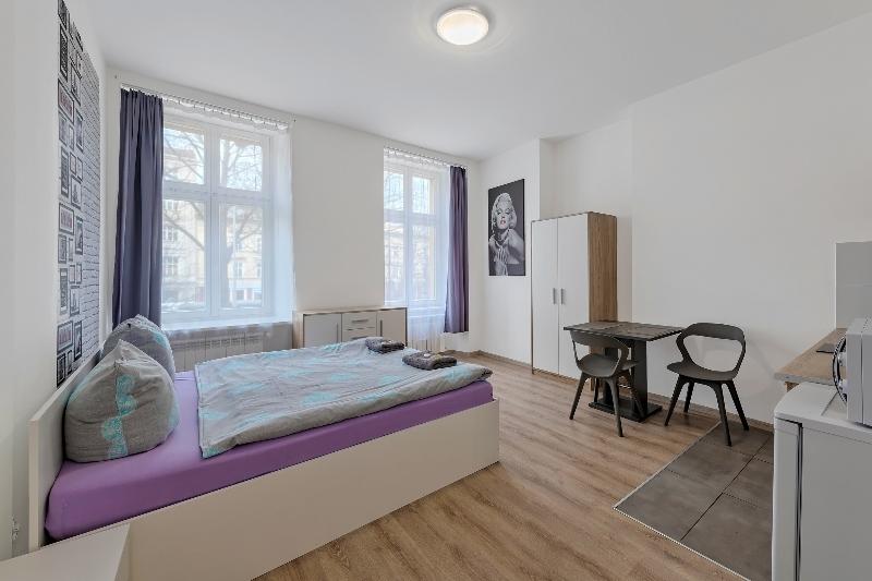 הוסטל Queen Apartments