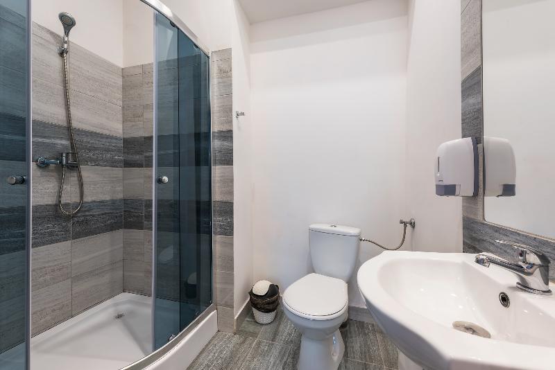 הוסטל Queen Apartments