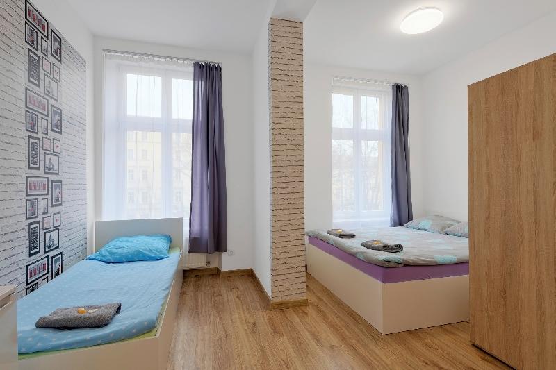 הוסטל Queen Apartments