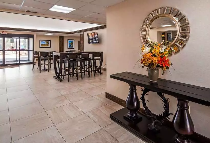 호텔 Best Western Inn At Blakeslee Pocono