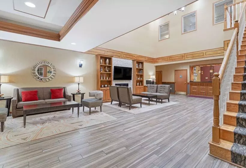 Отель Best Western Plus Bradbury Inn And Suites