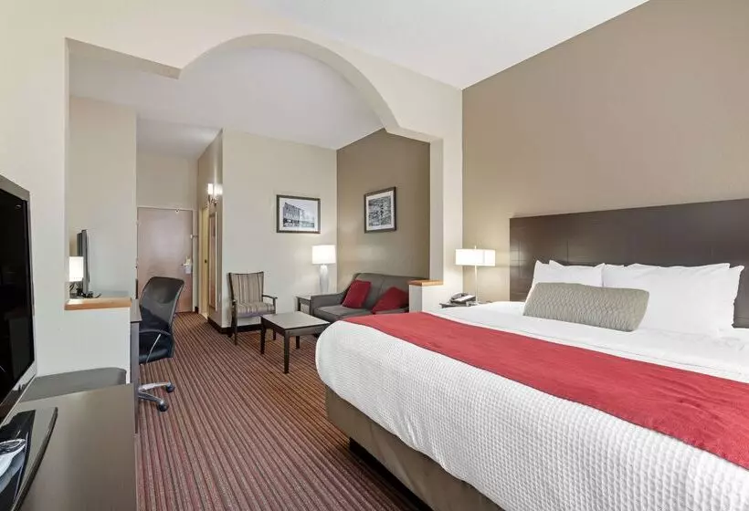 Отель Best Western Plus Bradbury Inn And Suites