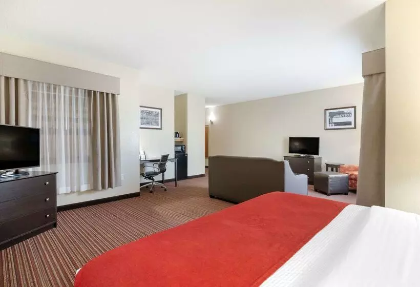 Отель Best Western Plus Bradbury Inn And Suites