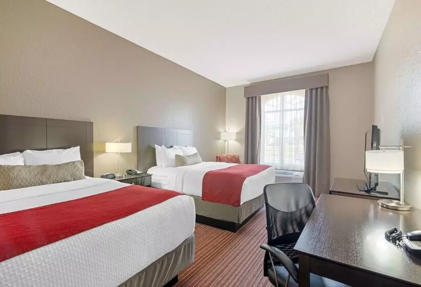 Отель Best Western Plus Bradbury Inn And Suites