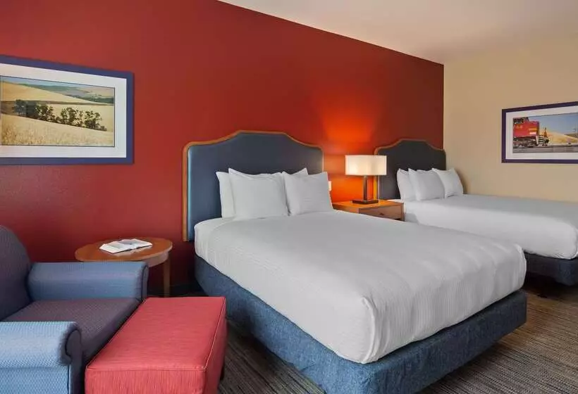 Отель Best Western Bronco Inn