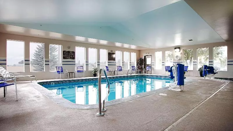 Отель Best Western Bronco Inn