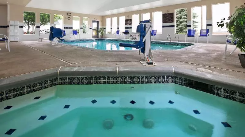 Отель Best Western Bronco Inn