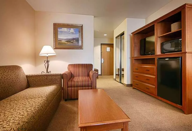 Отель Best Western Territorial Inn & Suites