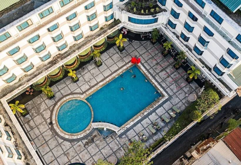 Grand Jatra Hotel Pekanbaru