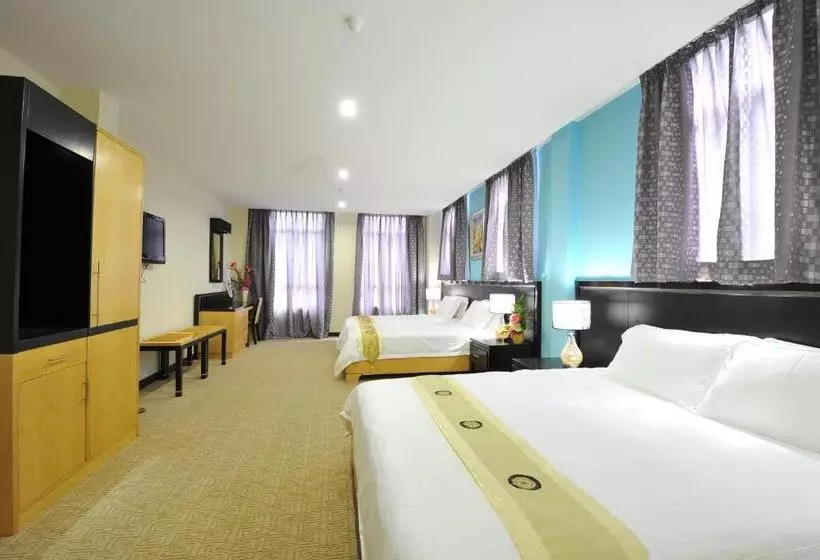 هتل Hallmark View