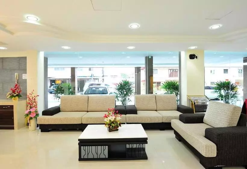 هتل Hallmark View