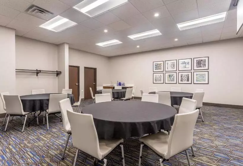 Holiday Inn Express Hotel & Suites Eau Claire North, An Ihg