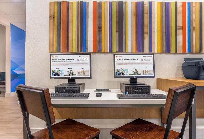 Holiday Inn Express Hotel & Suites Eau Claire North, An Ihg