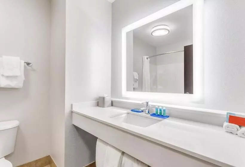 Holiday Inn Express Hotel & Suites Eau Claire North, An Ihg