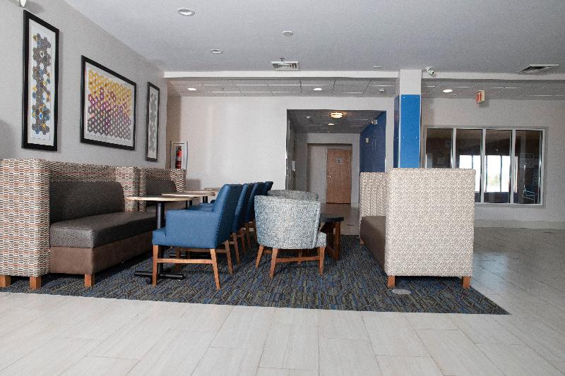 酒店 Holiday Inn Express Toledo West   Napoleon By Ihg