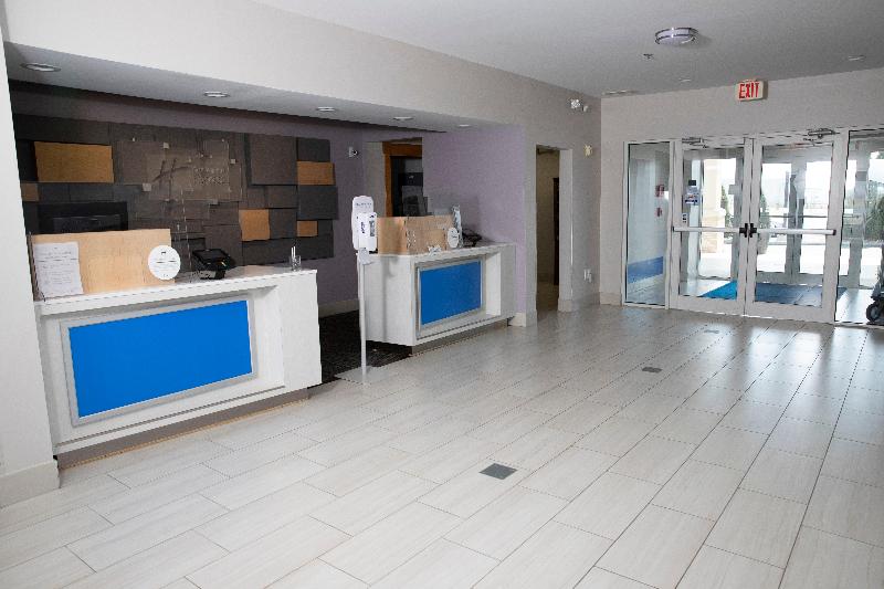 酒店 Holiday Inn Express Toledo West   Napoleon By Ihg