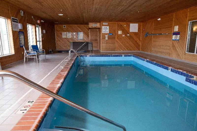 فندق Holiday Inn Express Toledo West Napoleon By Ihg