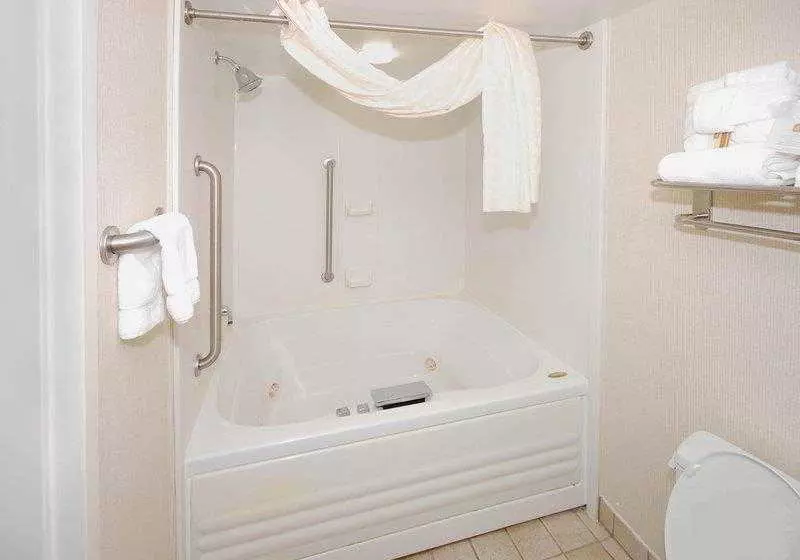 هتل Homestead Lodge Apart