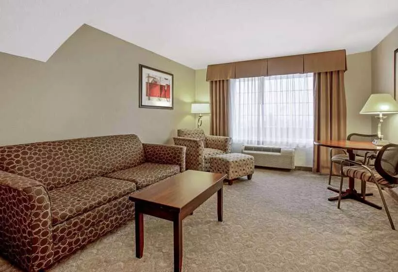 فندق La Quinta By Wyndham Bismarck