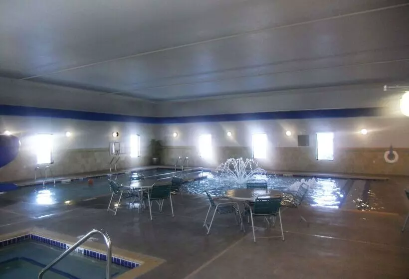 فندق La Quinta By Wyndham Bismarck