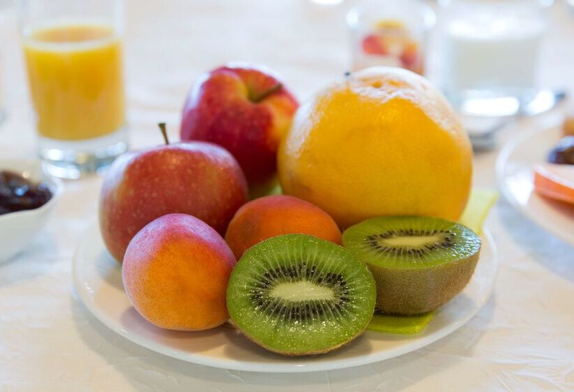 Hotel Les Vignes De La Chapelle, The Originals Relais