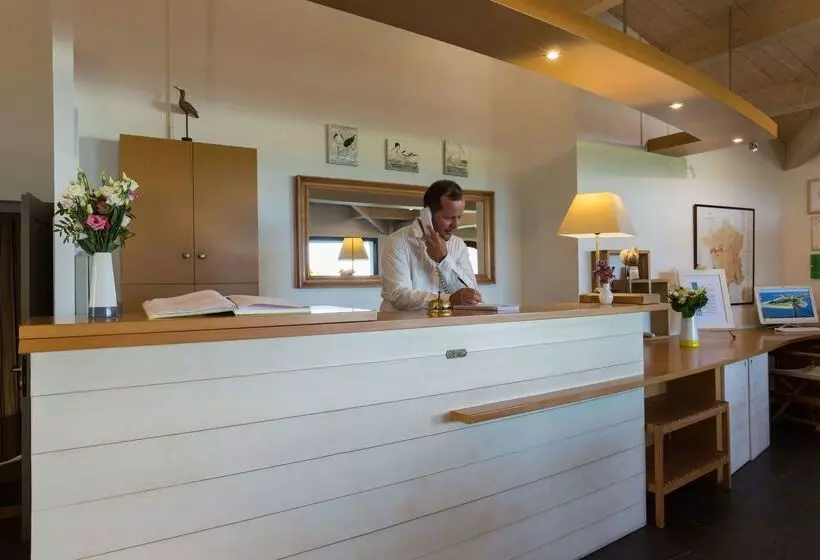 Hotel Les Vignes De La Chapelle, The Originals Relais