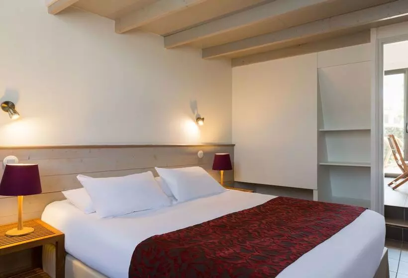 Hotel Les Vignes De La Chapelle, The Originals Relais