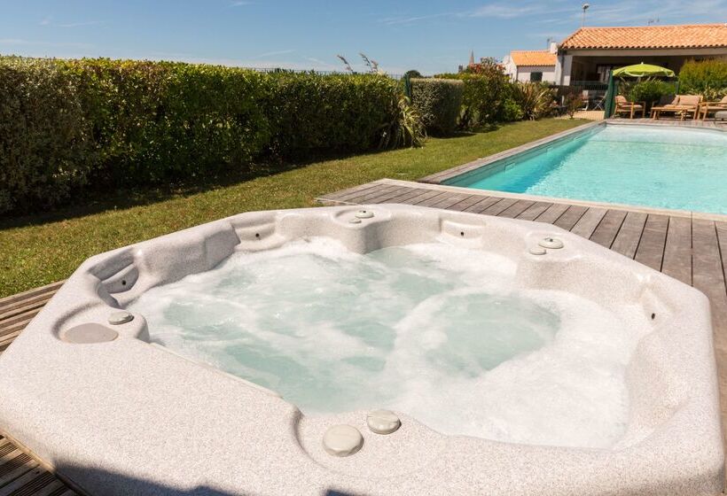 Hotel Les Vignes De La Chapelle, The Originals Relais