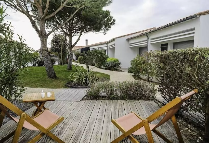 Hotel Les Vignes De La Chapelle, The Originals Relais