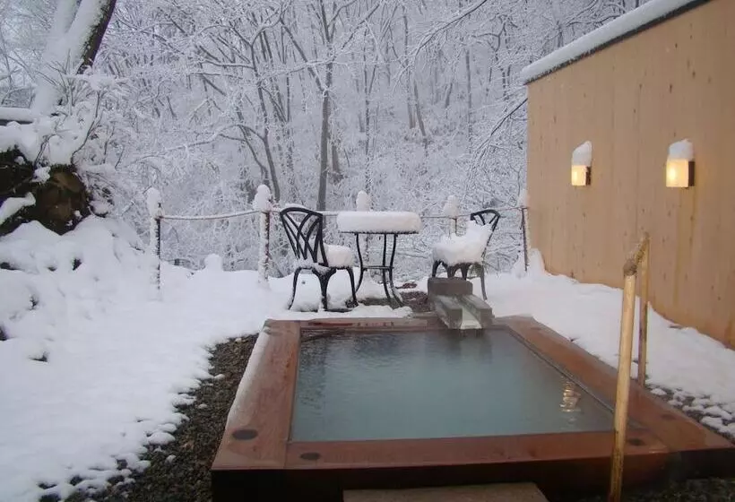 Отель Mogamitakayu Zenshichinoyu Ohira