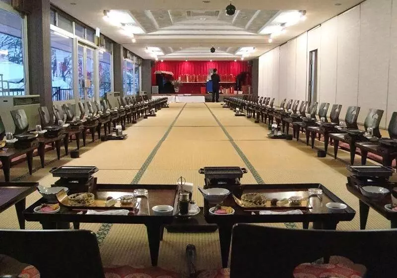 Отель Mogamitakayu Zenshichinoyu Ohira