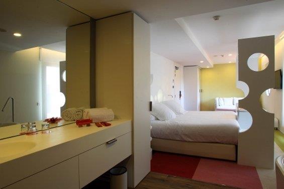 هتل Room Mate Pau