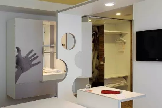 Отель Room Mate Pau