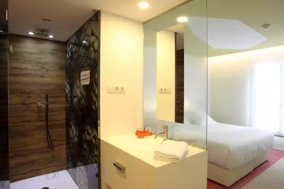 Отель Room Mate Pau