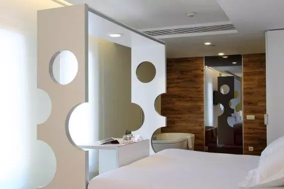 Отель Room Mate Pau